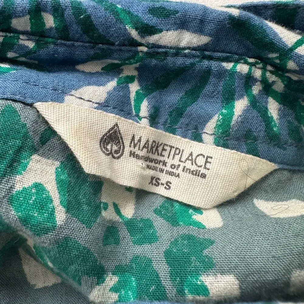 Marketplace Handwork of India Art to Wear Button Up Top Size XS/S Oversized - Picture 6 of 7